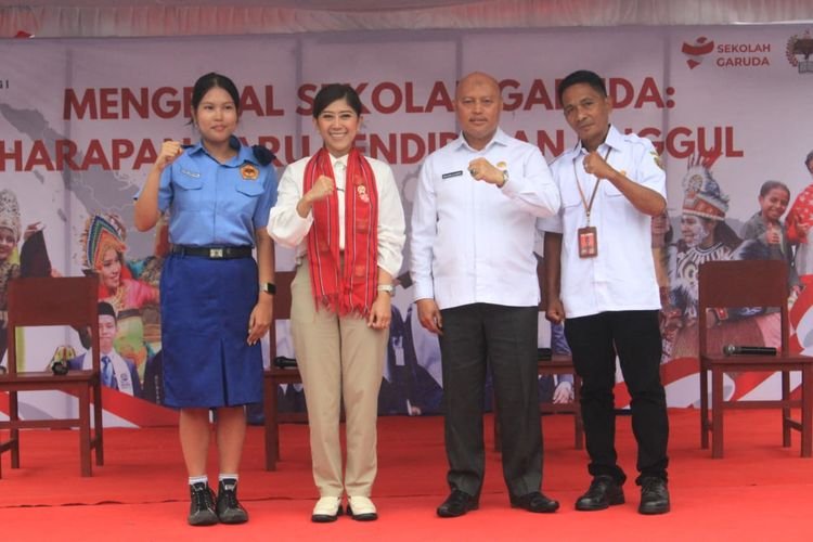 Komdigi Kawal Penyediaan Infrastruktur Digital di Sekolah Garuda